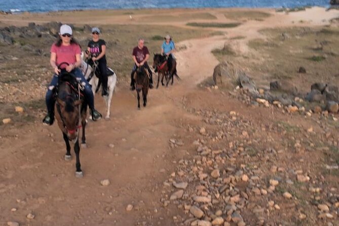 2-Hour Horseback Riding Tour to Little Natural Bridge in Aruba - Heat, clothing, and what to carry