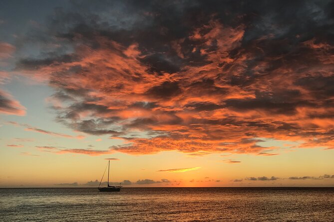 3 hour Glow Worm Sunset Cruise from Providenciales - Boat comfort, weather, and safety considerations