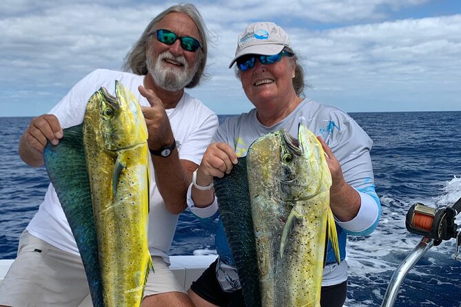 4 hours 34ft Day Dream Private Charter in Nassau - Choosing fishing, snorkeling, or beach time