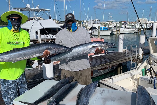 4 hours 38ft Reel Dreams Private Charter in Nassau - What happens at Nassau Yacht Haven