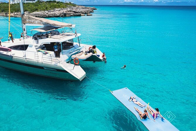 5 Hour Luxury Catamaran Day Sail in Sint Maarten on The Phoenix - A full island day from Bobby’s Marina