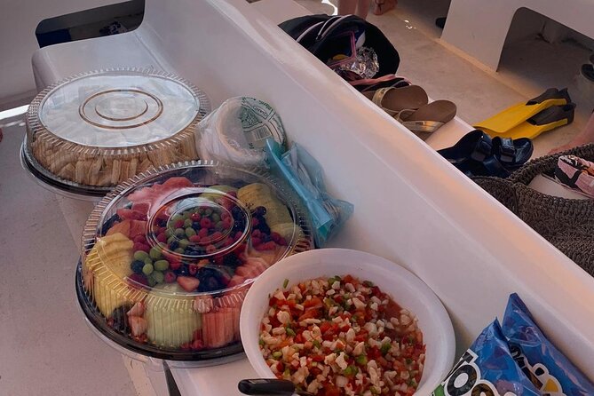 8HR Catch and Grill in Turks and Caicos Islands - Fort George Cay and the grilled lunch