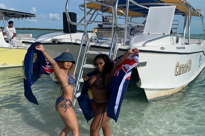 8HR Fullday Private Boat in Gracebay - The La Famille shipwreck adds a memorable final stop