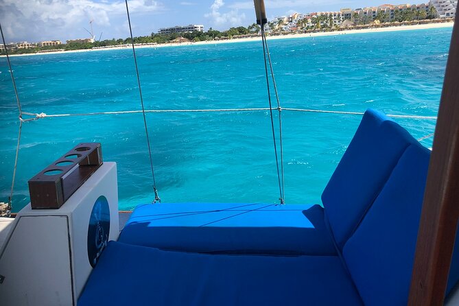 Adults Only Catalina Bay Small Group Snorkel & Sunset Sail - Why the small boat changes the afternoon