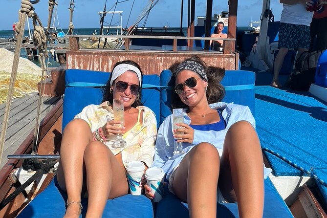 Adults Only Catalina Bay Small Group Snorkel & Sunset Sail - Leaving Hadicurari at 3:30 p.m.