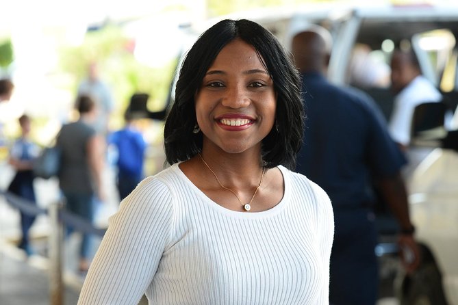 Airport Fast Track Arrival Service - SkyPass Caribbean - Finding your luggage and passing customs