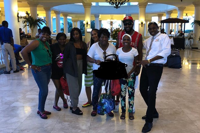 Airport MBJ Round Trip Transfers, to Montego Bay Airbnb & Resorts - Who will get the most value from this service?