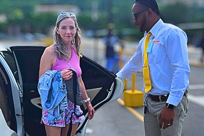 Airport Shuttle from Montego Bay (MBJ) to Hotel - The ride to Montego Bay hotels