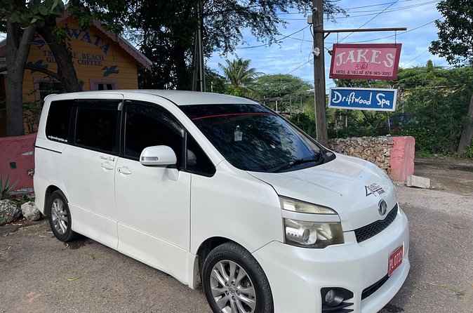 Airport Transfer To Negril - Who gets the best value from this service