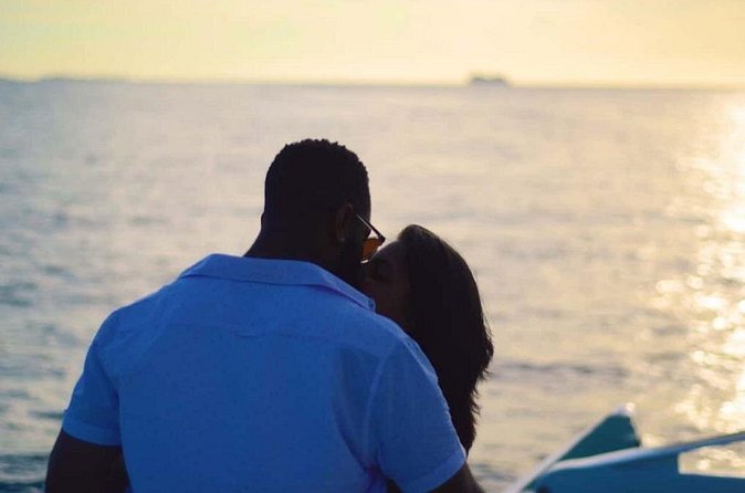 All Inclusive Sunset Dinner Cruise in Nassau Bahamas - Pickup and boarding require extra attention