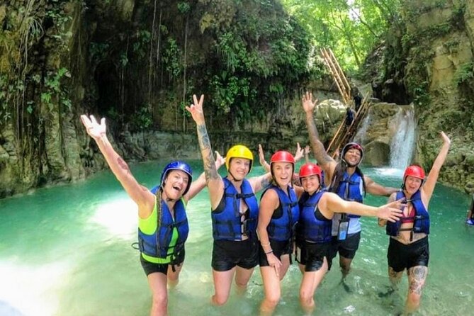 AMBER COVE-TAINO BAY 7 Damajagua Waterfalls + Locale Food - A Dominican lunch after the hike