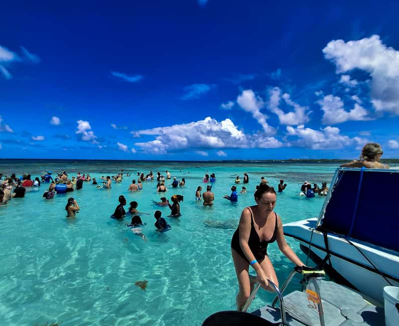 Antigua: Stingray City Experience with Round-Trip Transfer - What the 70 minutes in the water feels like