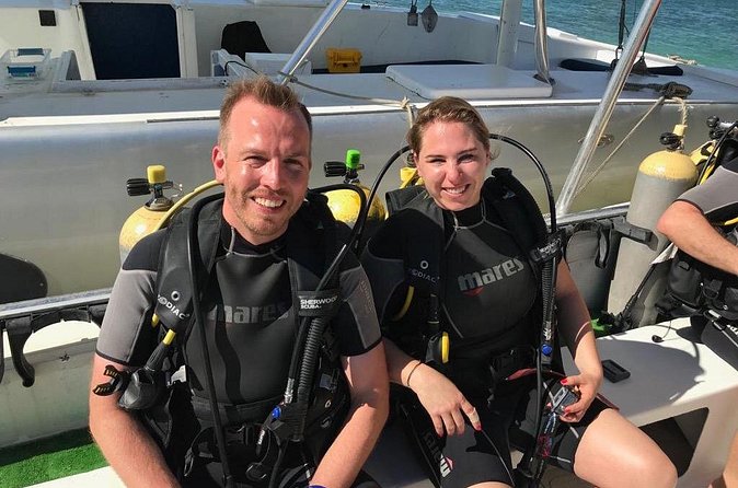 Aruba 2-Tank Dive Excursion for Certified Divers - The guides and the feel underwater