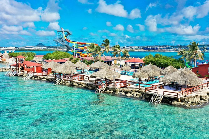 Aruba De Palm Island Day Pass - Seating, crowds, and the rocky beach