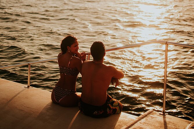 Aruba Morning Snorkeling or Sunset Sail to Boca Catalina With BBQ - Crew service and the condition of the boat