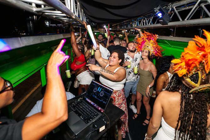Aruba Nightlife Party Bus with Unlimited Drinks & DJ on Road Jam - What the Aruba Ariba drinks mean for your night