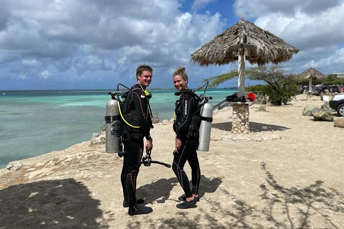 Aruba PADI Scuba Diving Program Non Certified Divers - Why a four-person group makes a difference