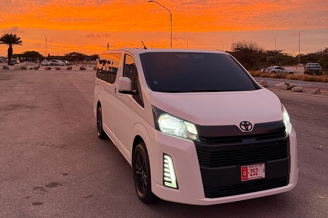 Aruba Private Airport Transfer one way - Meeting your driver at Queen Beatrix International Airport