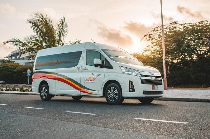 Aruba Private Van Airport Transfer (Max 5) - The return ride requires careful planning