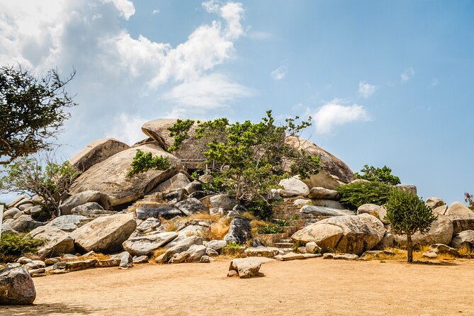 Aruba Sightseeing Tour with Transport - The bus ride is part of the island lesson