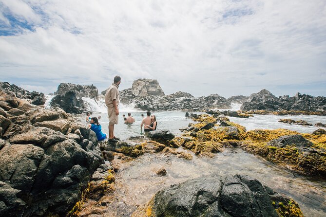 Aruba Signature Jeep Tour: Natural Pool and Baby Beach - Fontein Cave and Aruba’s early story