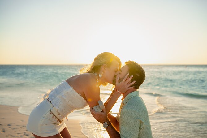 Aruba Sunrise/Sunset Photoshoot Experience - Why a beach photoshoot can be a better Aruba souvenir