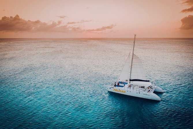 Aruba Sunset Cruise plus Seaside Dinner - Who will enjoy this evening most?