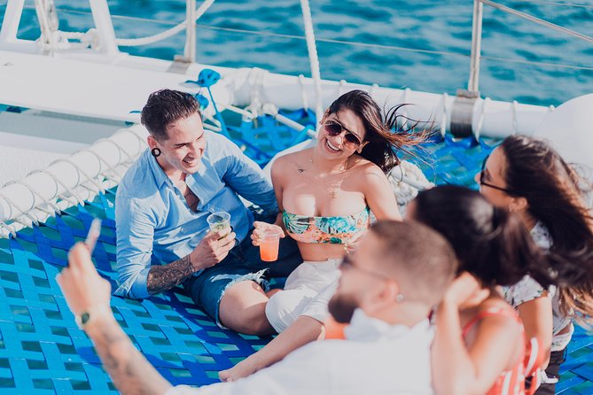Aruba Sunset Cruise plus Seaside Dinner - Party boat or peaceful sail?