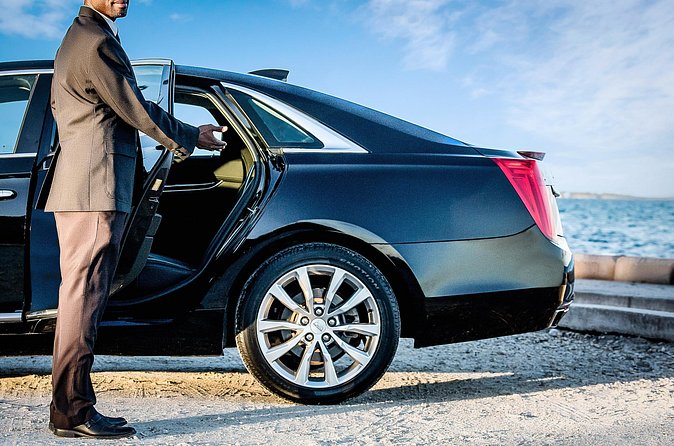 Bahamas Airport Transportation w/free Grocery Stop- Round Trip - Cruise port transfers are also available