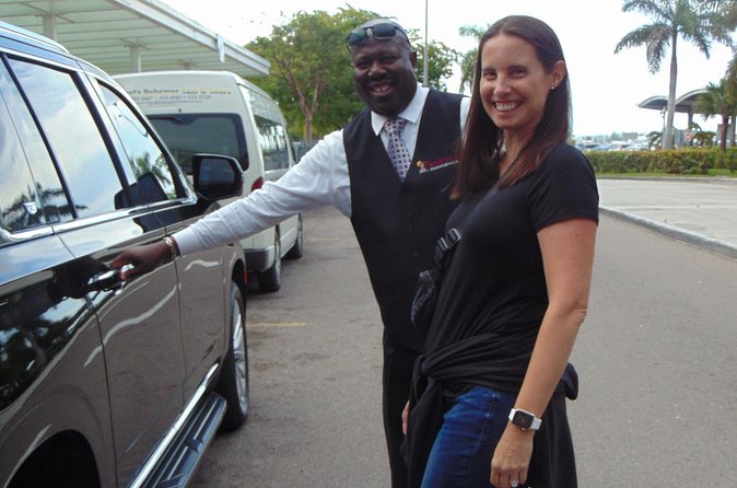 Bahamas Airport Transportation w/free Grocery Stop- Round Trip - Family convenience and special assistance