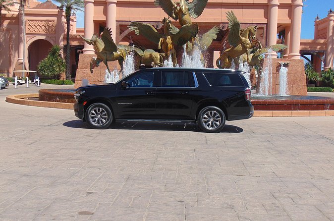 Bahamas Airport Transportation w/free Grocery Stop- Round Trip - Service style and what to expect from the chauffeur