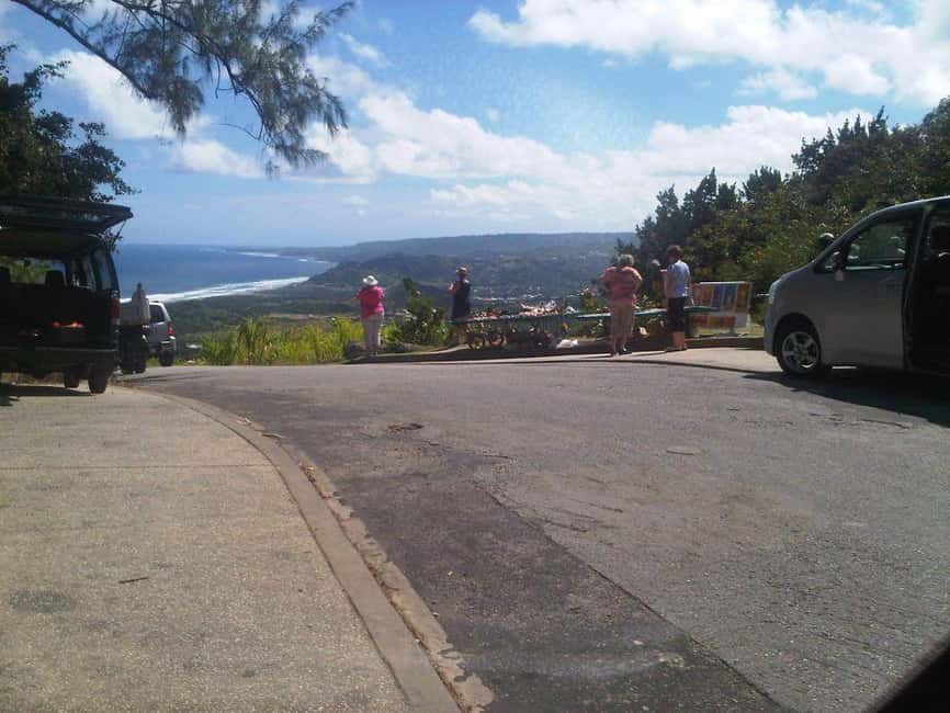 Barbados: 5.5-Hour Island Tour Plantation, Lunch and Drinks - A useful first look at Barbados in 330 minutes