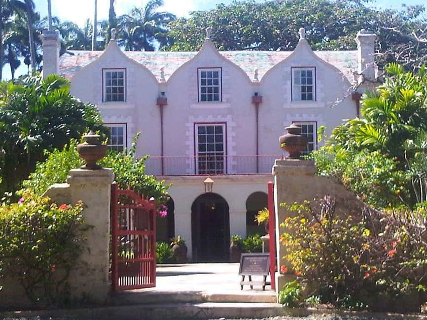 Barbados: 5.5-Hour Island Tour Plantation, Lunch and Drinks - Holetown and St. James Anglican Church