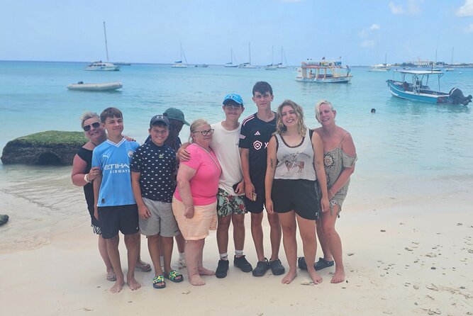 Barbados Glass Bottom Boat Cruise and Snorkeling - Finding the meeting point