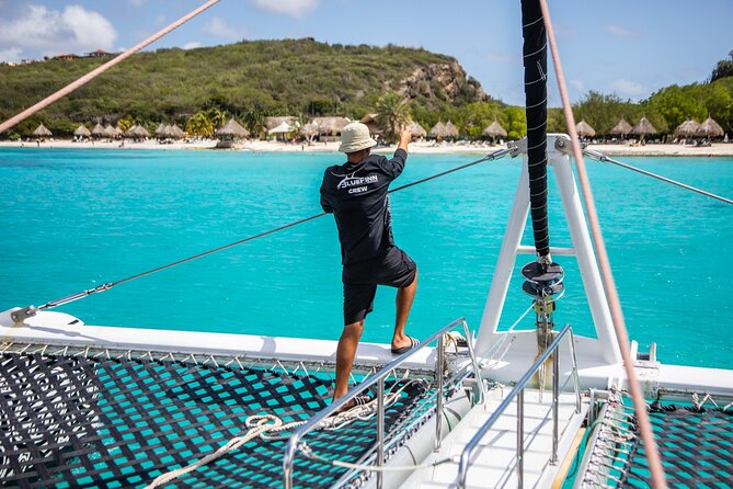 Beach Trip Along The West Coast Of Curacao - The crew sets the tone