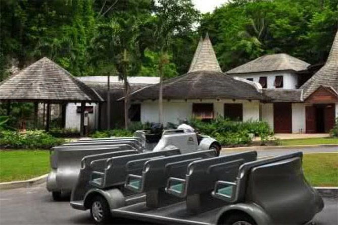 Beautiful Barbados: Harrisons Cave & Beach Day Tour - Savvy On The Bay and Carlisle Bay