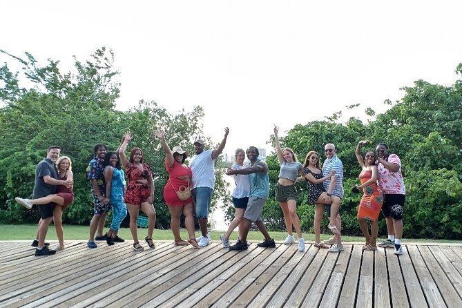 Beginner to Advanced Salsa Dance Class in San Juan, PR - A good choice for solo participants