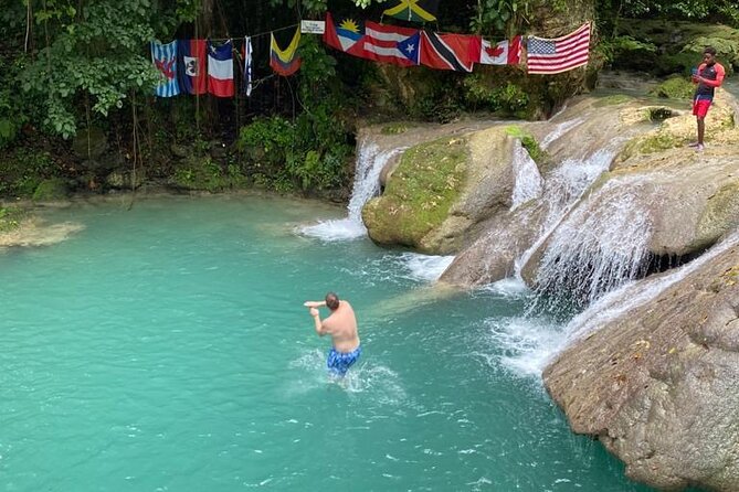 Blue Hole and Sightseeing Tour from Falmouth - Ocho Rios shopping and local food