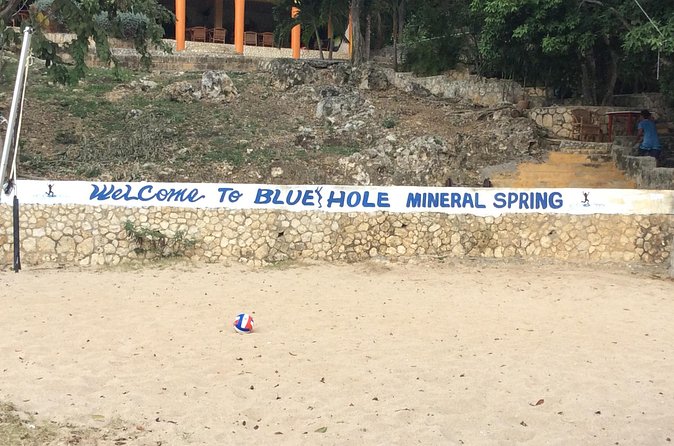 Blue Hole Mineral Springs, Rick's Café, and Shopping Combo Tour - What the tour price really gets you