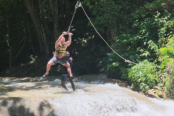 Bluehole and Bamboo Rafting from Montego Bay - Bamboo rafting on the White River
