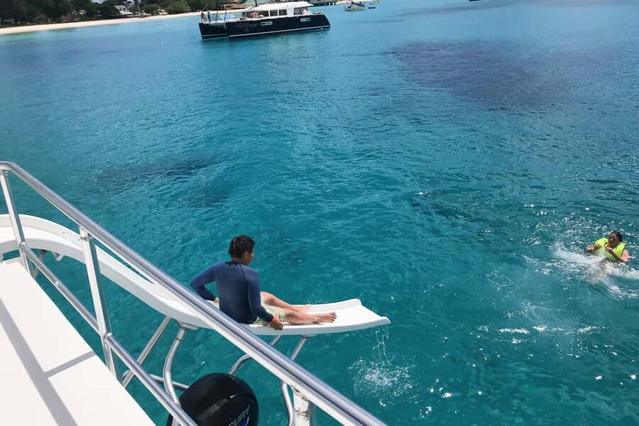 Bridgetown: Carlisle Bay Turtle and Shipwreck Boat Cruise - Is $36 good value in Barbados?