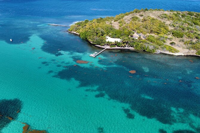 Captainmanou water excursions - A Creole lunch at the family pontoon
