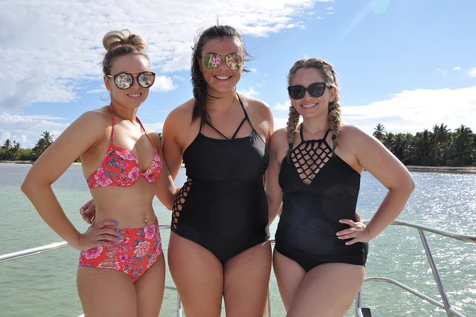 Catamaran Booze Cruise, Snorkeling & Punta Cana Coast View - The natural swimming pool makes the trip