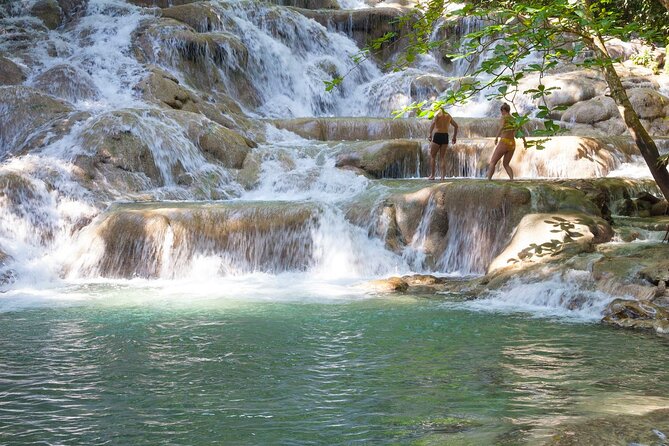 Chuck Norris Secret Falls and Dunn's River Falls - What the guides and group size mean