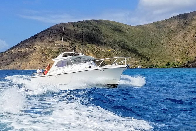 Circle the Island of St. John | Lunch stop at Lime Out (Taco Boat) - Why this St. John boat day works so well