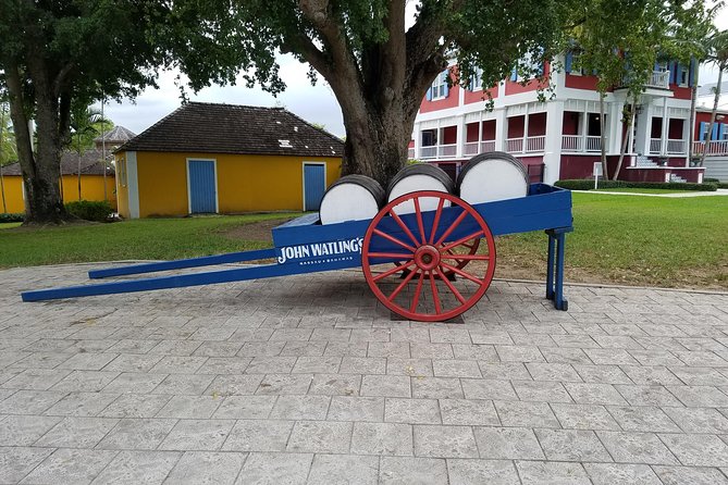 City Sight Seeing with Wine, Rum Cake and Conch Fritter Samples - Fort Fincastle can be brief or unavailable