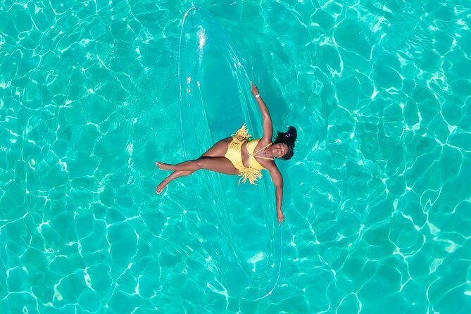 Clear Kayak Photoshoot in Nassau ,Bahamas. - What you receive for $200 per person