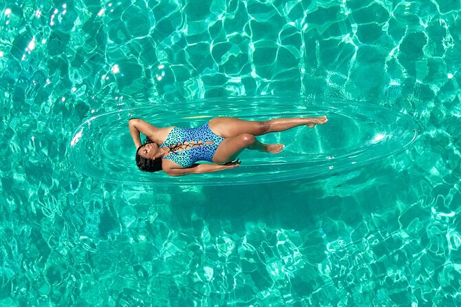 Clear Kayak Photoshoot in Nassau ,Bahamas. - Who will enjoy this most