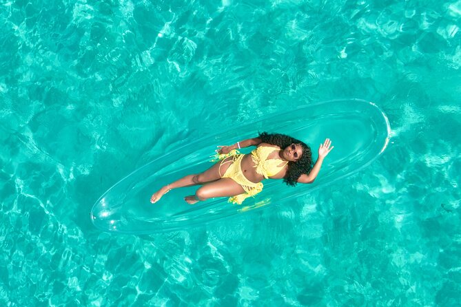Clear kayak photoshoot Nassau Bahamas. - Making the most of your limited port time