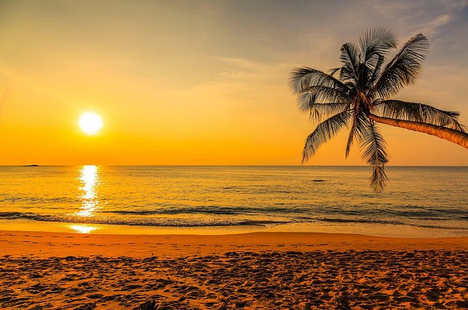 Cocktail Sunset Cruise from Sapphire Beach Resort - Music, conversation, and the social side